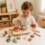 Детски Дървен Кухненски Комплект GINGER HOME с Котлон, Съдове, Прибори и Храни за Рязане, Натурално Дърво, 22x18x4 см - Снимка 5